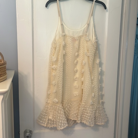 Pink Lily dress - Picture 3 of 4